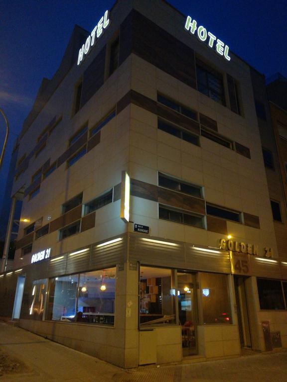 Golden 21 Hotel Madrid Exterior photo